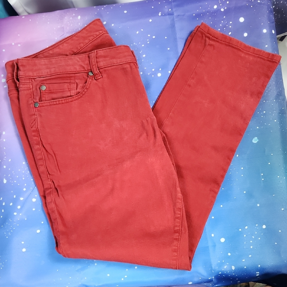 Torrid Dark Red Boyfriend Jeans Size 16R Mid Rise Relaxed Vintage Stretch - Picture 2 of 10